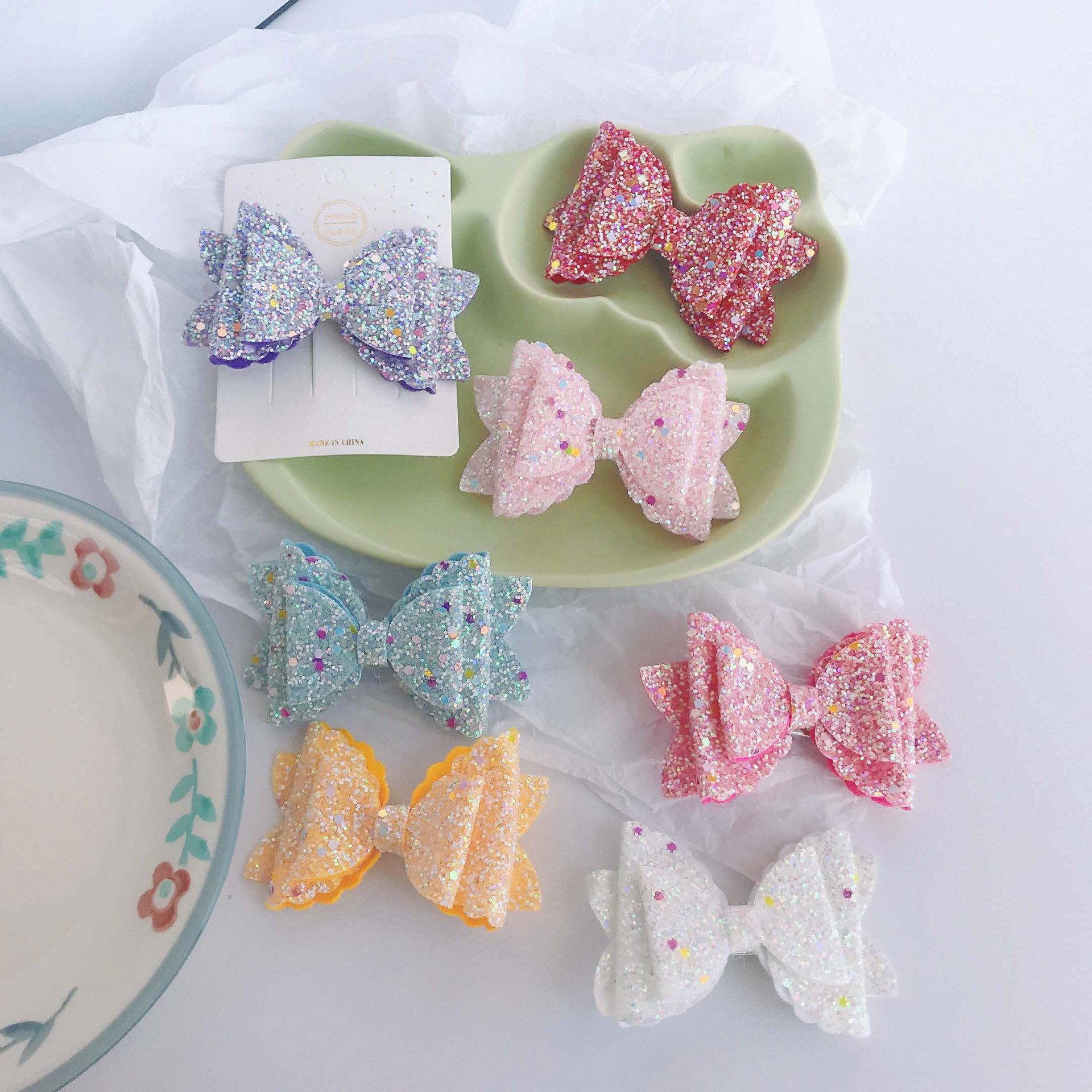 (批发)女孩蝴蝶结发夹可爱多色发夹夜光亮片蝴蝶结发夹公主边夹