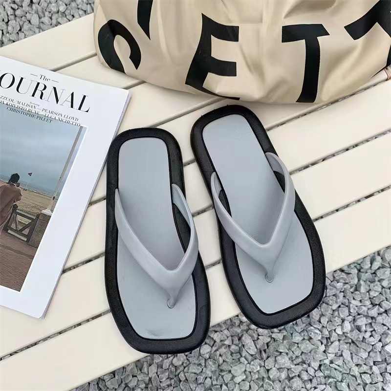 Internet Hot Girlish Flip Flops Women's Shoes Slippers Ins Non-Slip Seaside New Homehold Slippers Women's Outer Wear