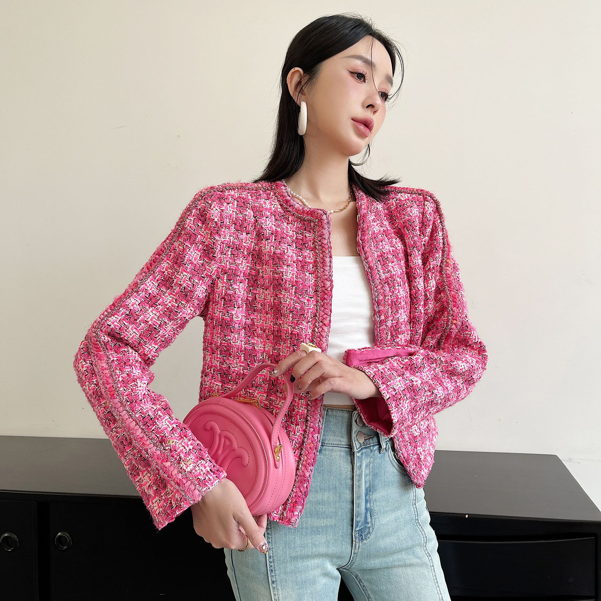 「安斐欧娜」23新款编织系列粗花呢大方格玫红色显白小香外套女装