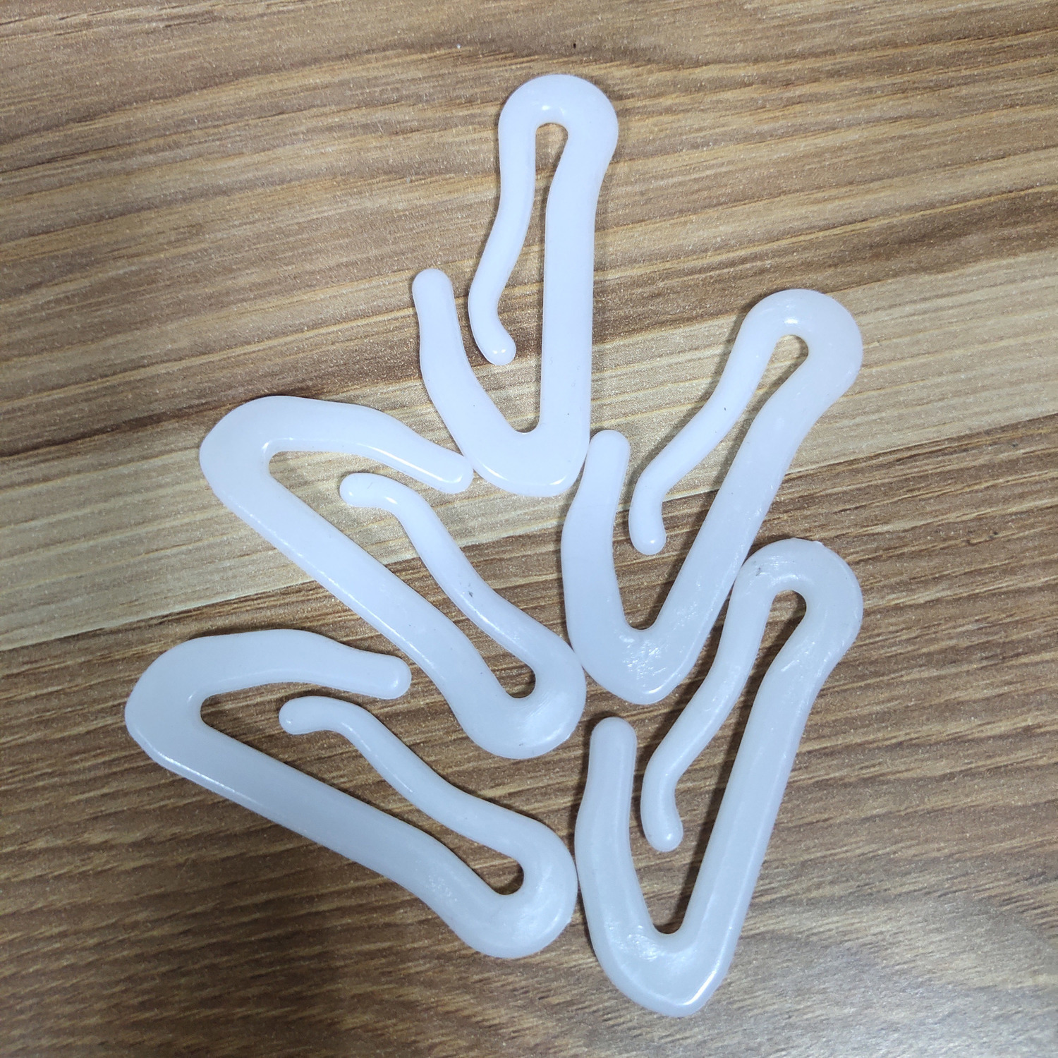 588牌棚头勾水果蔬菜大棚棚头套固定塑料配件放风塑料勾白色挂钩1