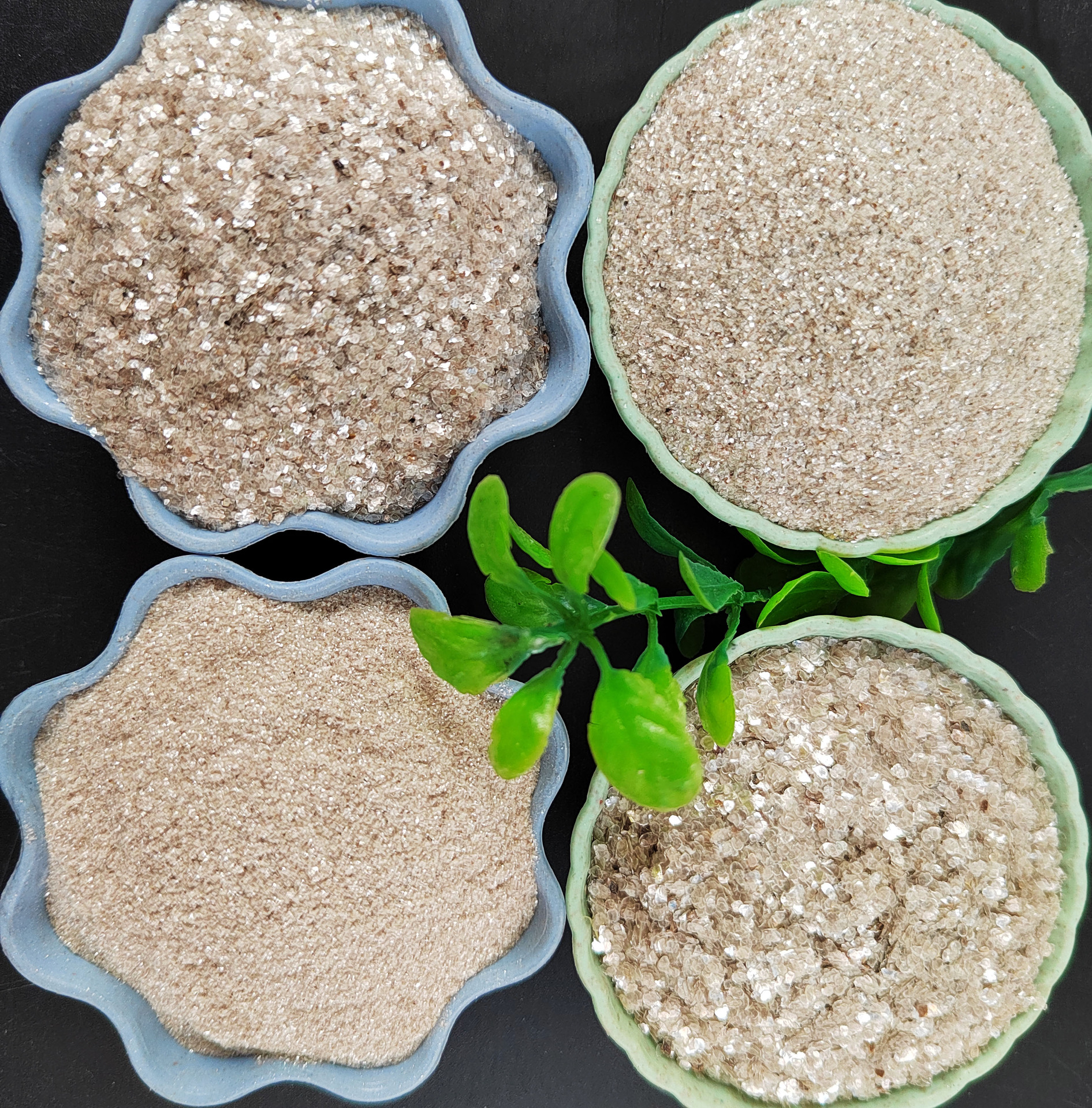 厂家批发真石漆岩片美甲工艺品装饰金云母耐火耐高温大片云母岩片