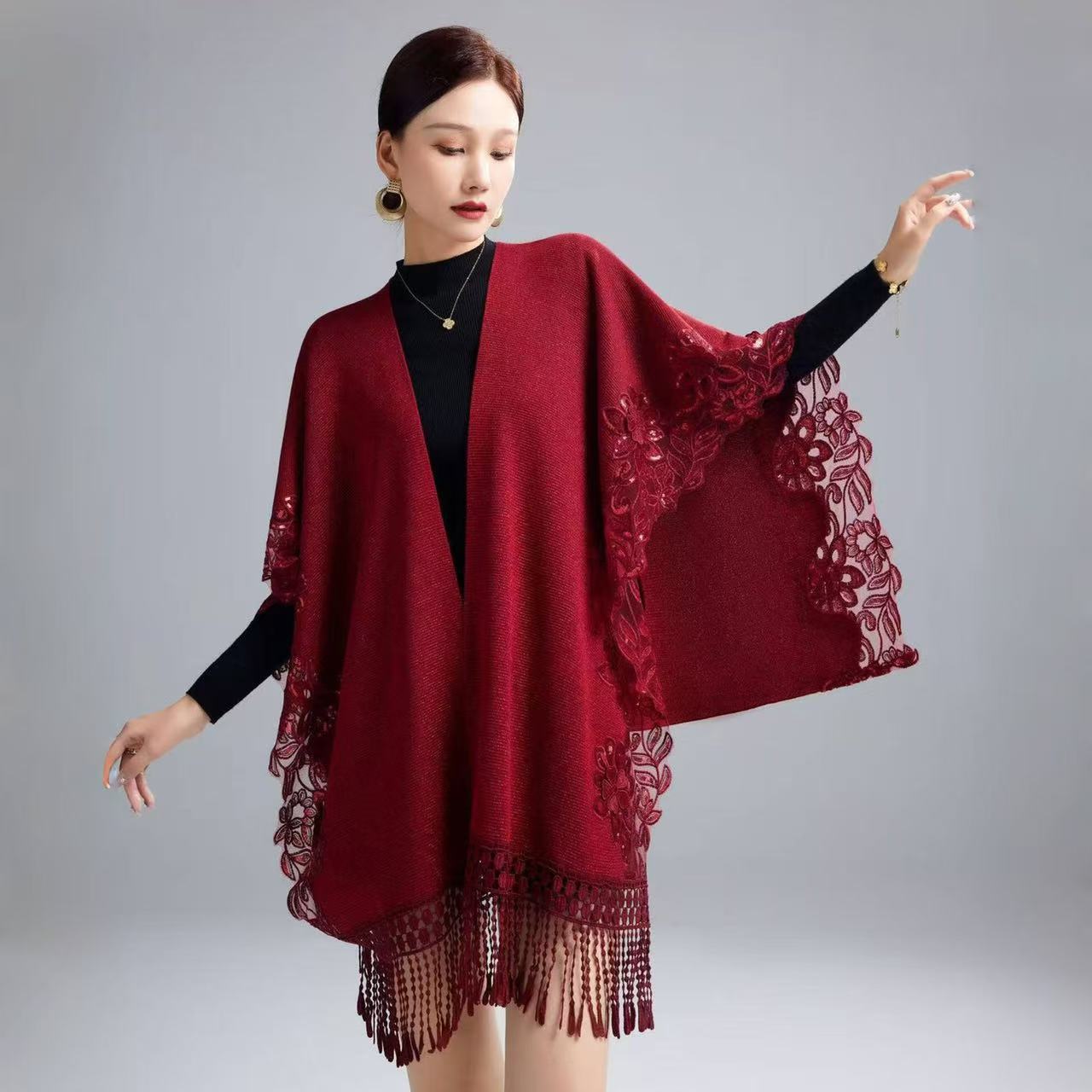春秋新款富贵喜婆婆旗袍披肩刺绣妈妈婚礼外搭流苏斗篷外套