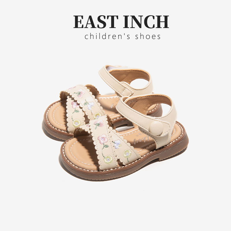 女童露趾洋气凉鞋夏季新款1-3岁女宝宝婴幼儿软底公主沙滩鞋