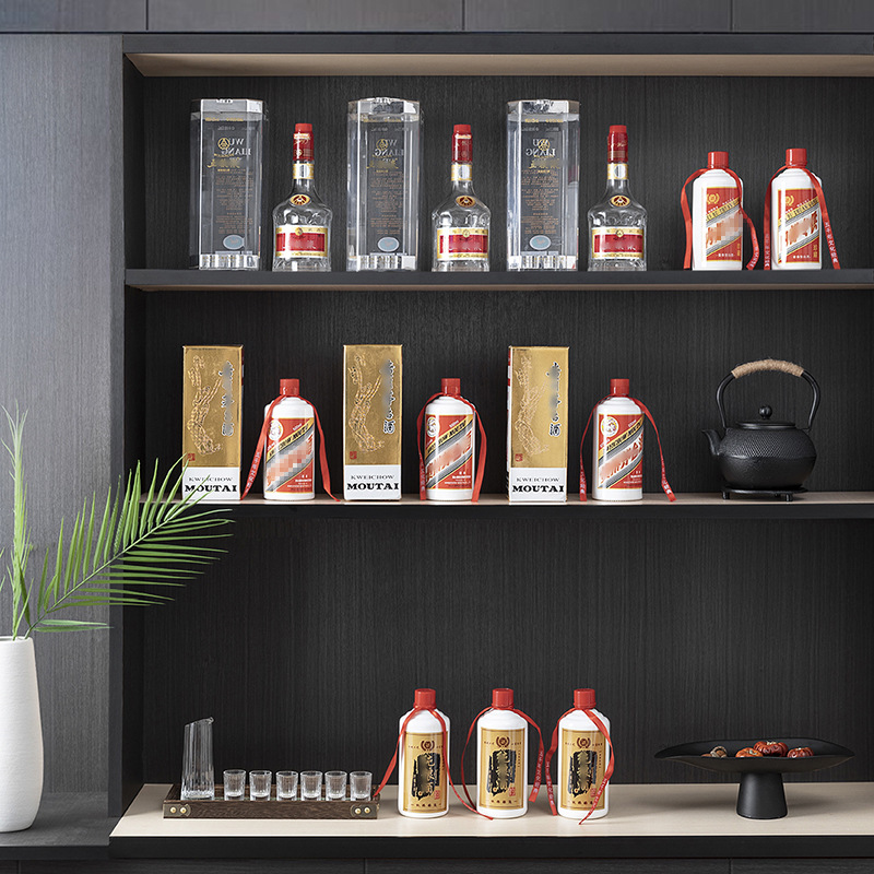 酒柜装饰品摆件假茅白台酒仿真酒空瓶假酒拍摄道具湿压白色茅台白酒盒