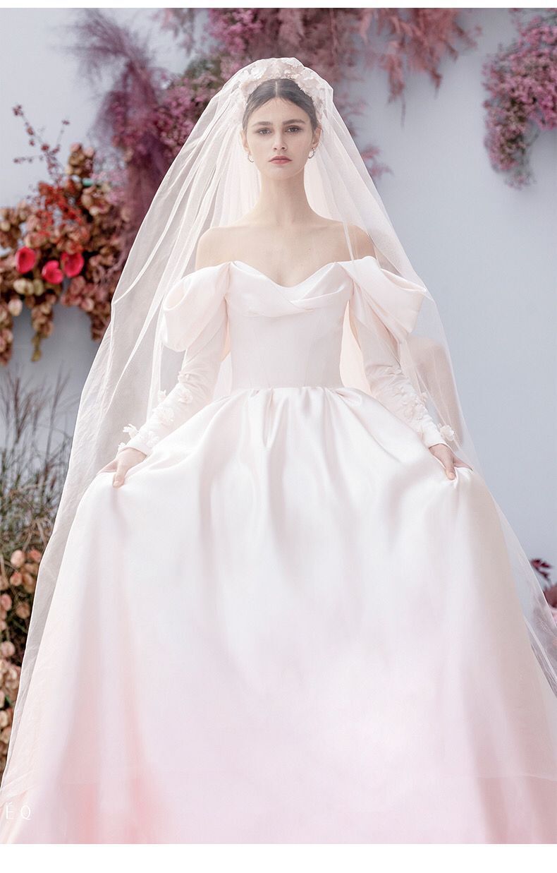 2021新款渐变粉色新娘结婚婚纱大拖尾修身出门旅拍婚纱照一件代发