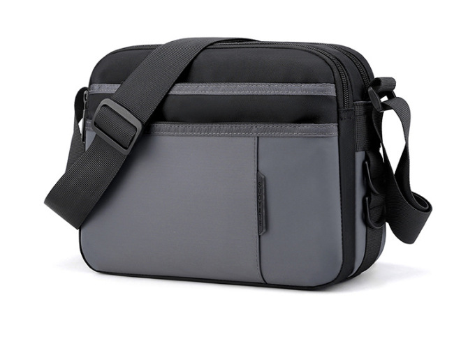 2021新款男士轻便单肩包斜挎包 商务休闲简约横款出行包男包潮