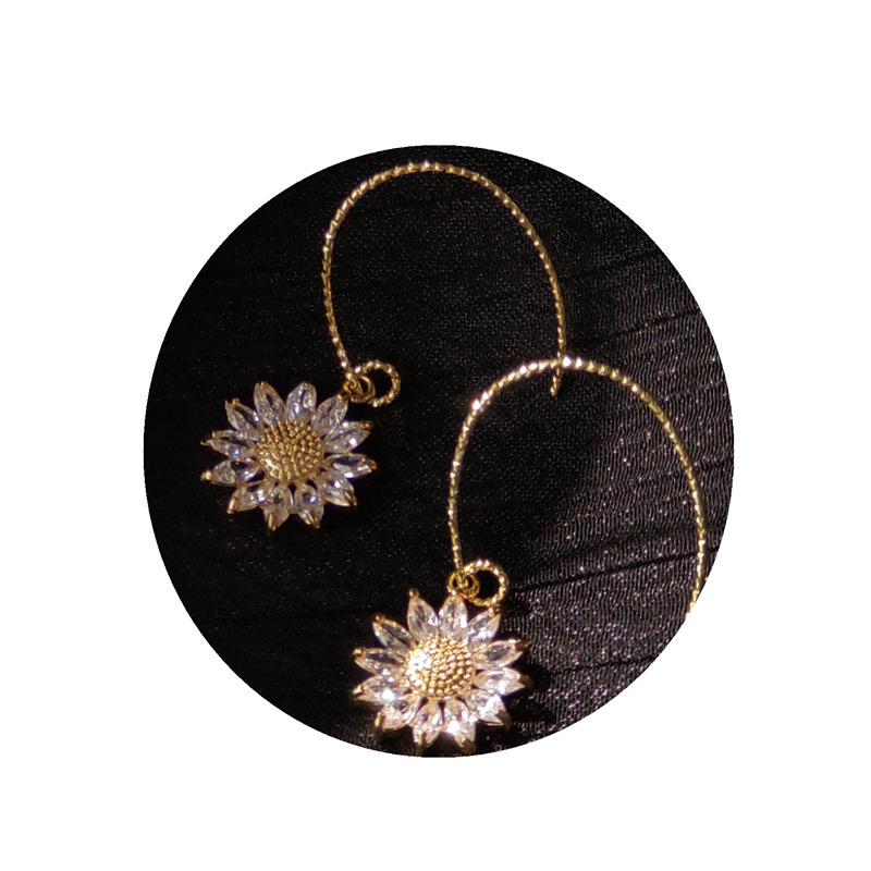 有点闪~微镶锆石太阳花耳环女轻奢高级感手作耳环精致超仙耳饰品