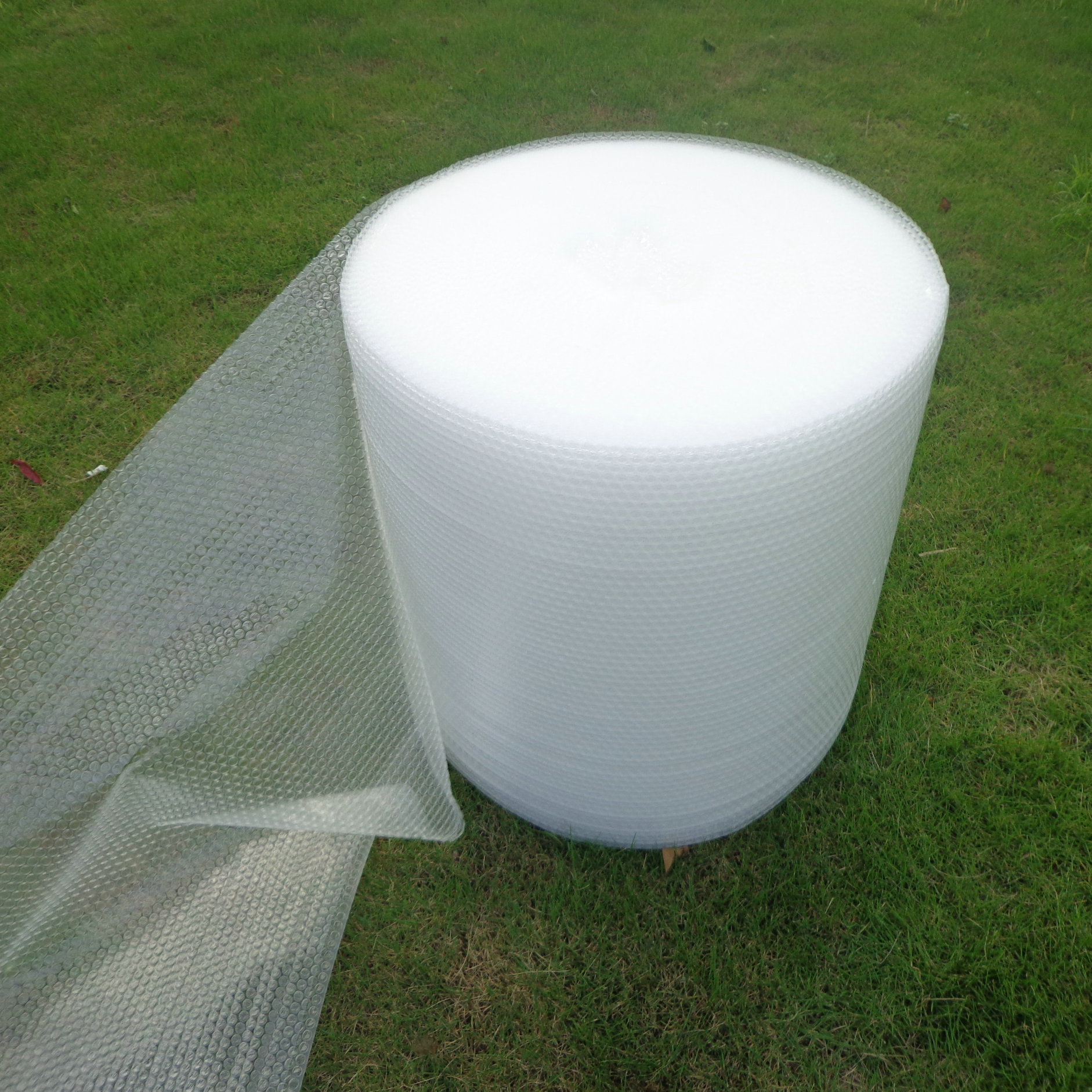 普通60cm气泡膜打包气泡垫快递打包气泡袋气泡纸信封气泡袋定制