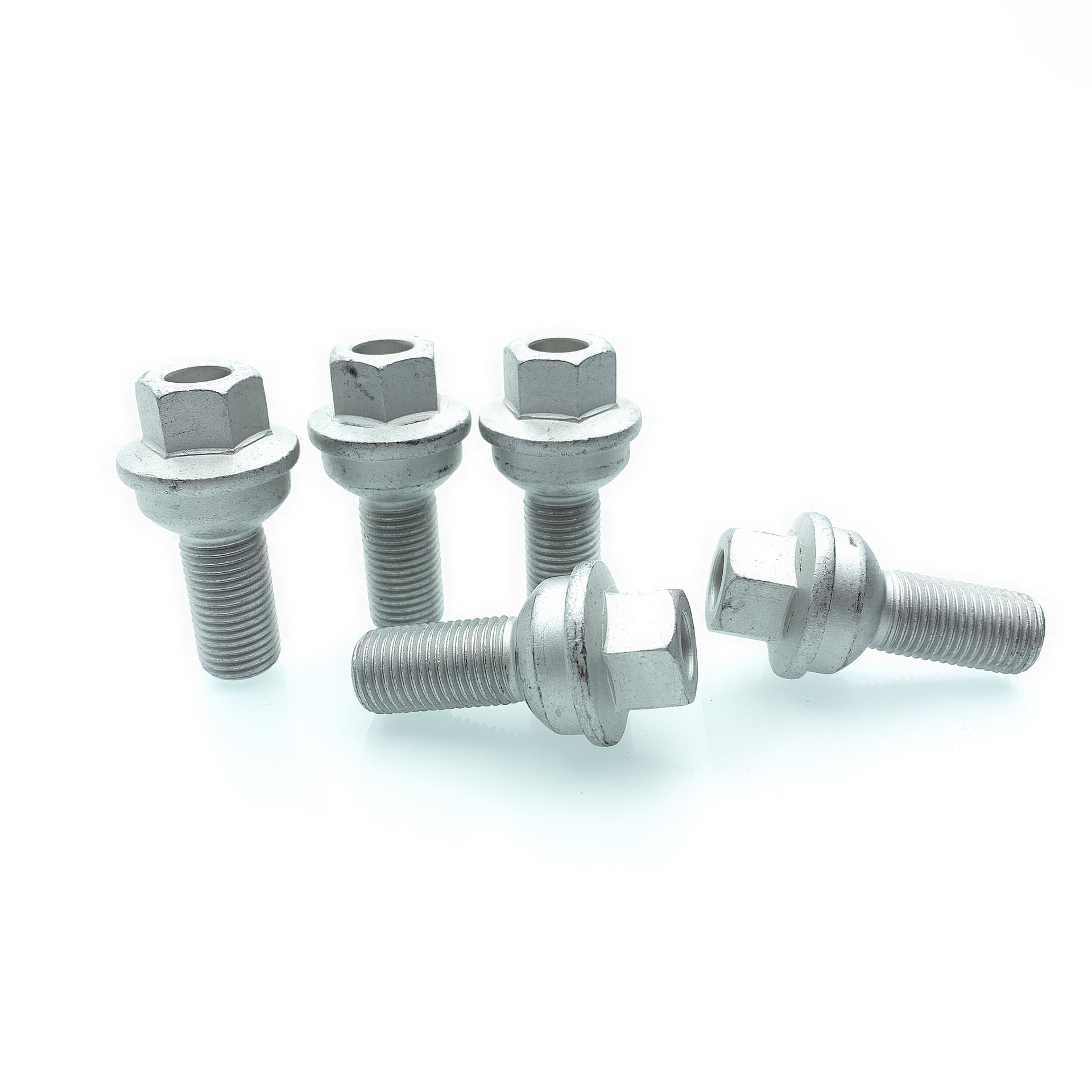 适用奔驰轮胎螺丝威霆 唯雅诺 车轮螺栓 a0009909807