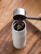 EQ4FFX磨豆机手摇咖啡豆研磨机入门级手冲咖啡机双轴承不锈钢磨芯
