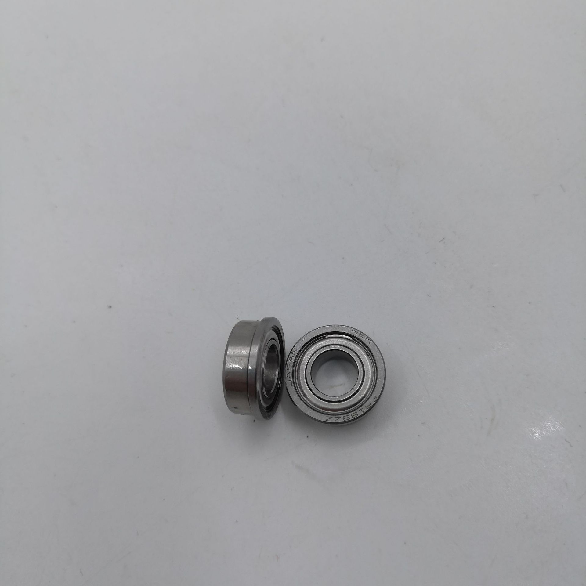 供应小型轴套 微型轴承套 微型钢套 小钢套 衬套2mm3mm