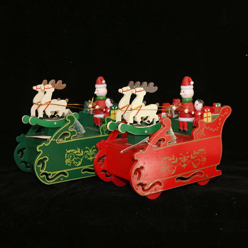 新款圣诞节装饰品鹿拉车八音盒圣诞老人雪人摆件木质小学生礼品