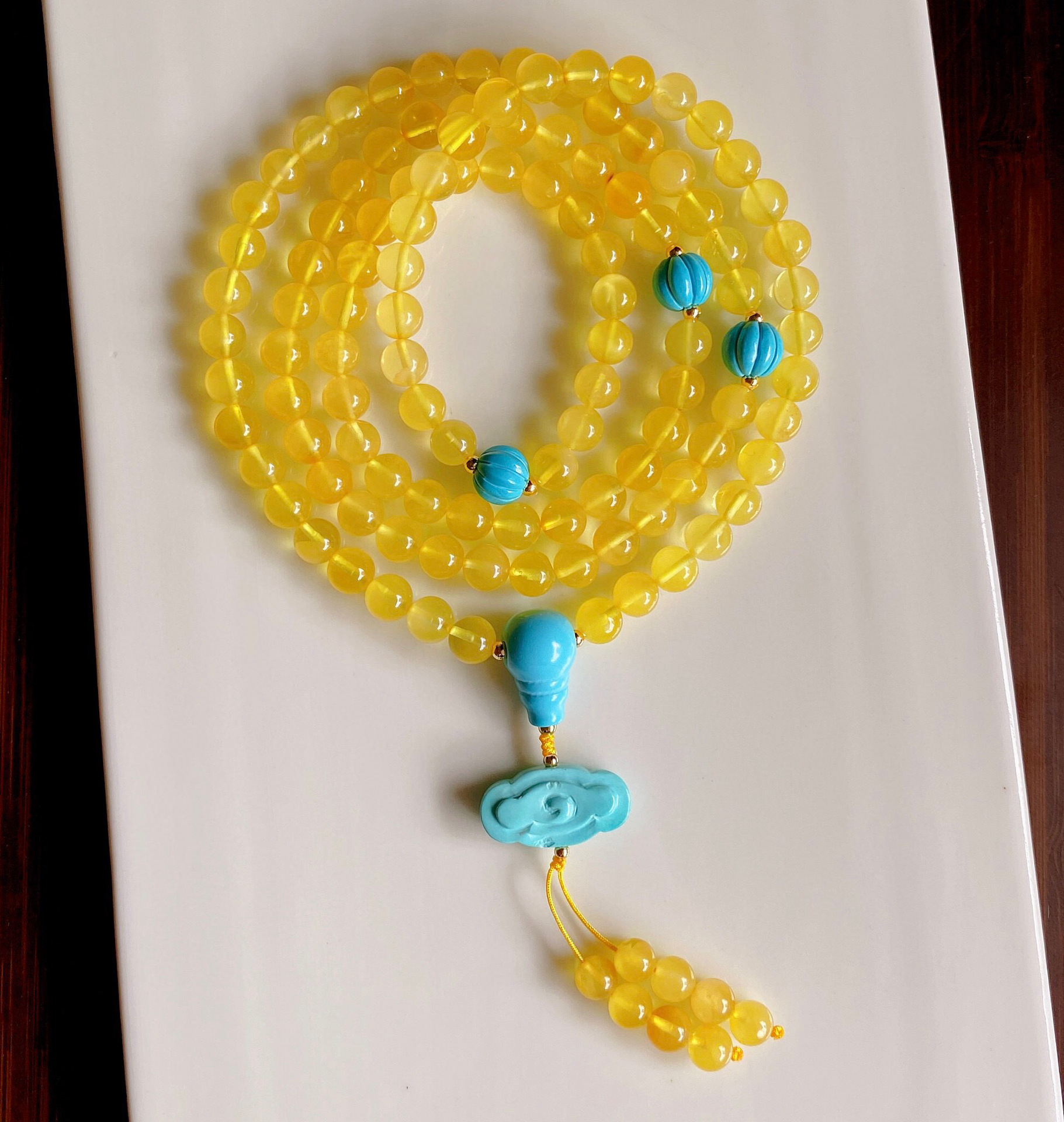 天然琥珀蜜蜡108佛珠念珠无杂裂金绞蜜蜜蜡手串搭绿松石祥云三通