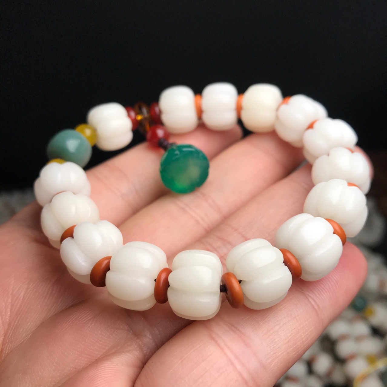 恒信艺品菩提根雕刻南瓜珠手串玛瑙莲蓬款