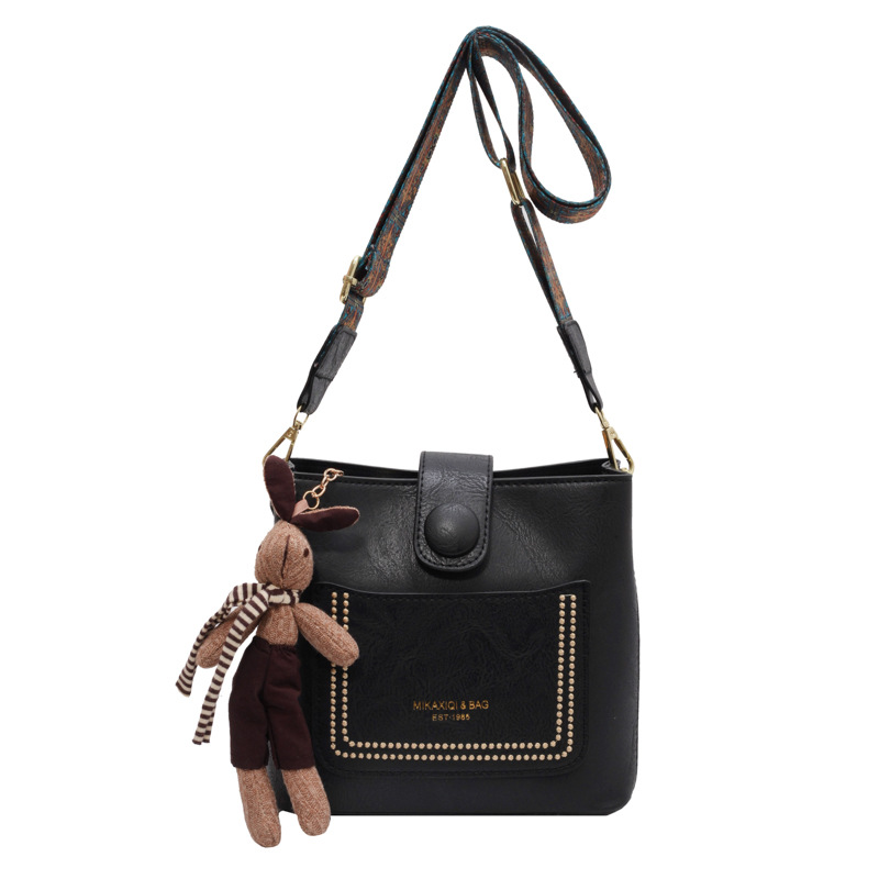 High-Grade Small Bag for Women Autumn and Winter 2022 New Trendy Fashion Special-Interest Wide Strap Crossbody Bag Women's Popular Bucket Bag