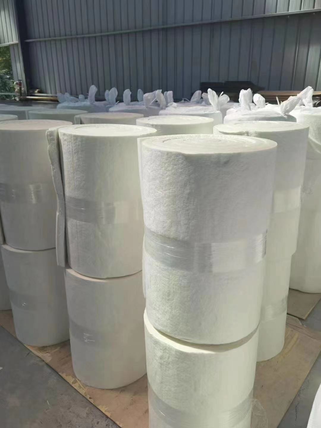 5公分硅酸铝针刺毯卷毡 电厂1260型硅酸铝针刺毯 阻燃陶瓷纤维毯