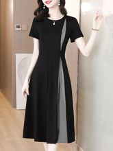 设计感连衣裙高级感女夏2024年新款夏季长款短袖撞色赫本风小黑裙