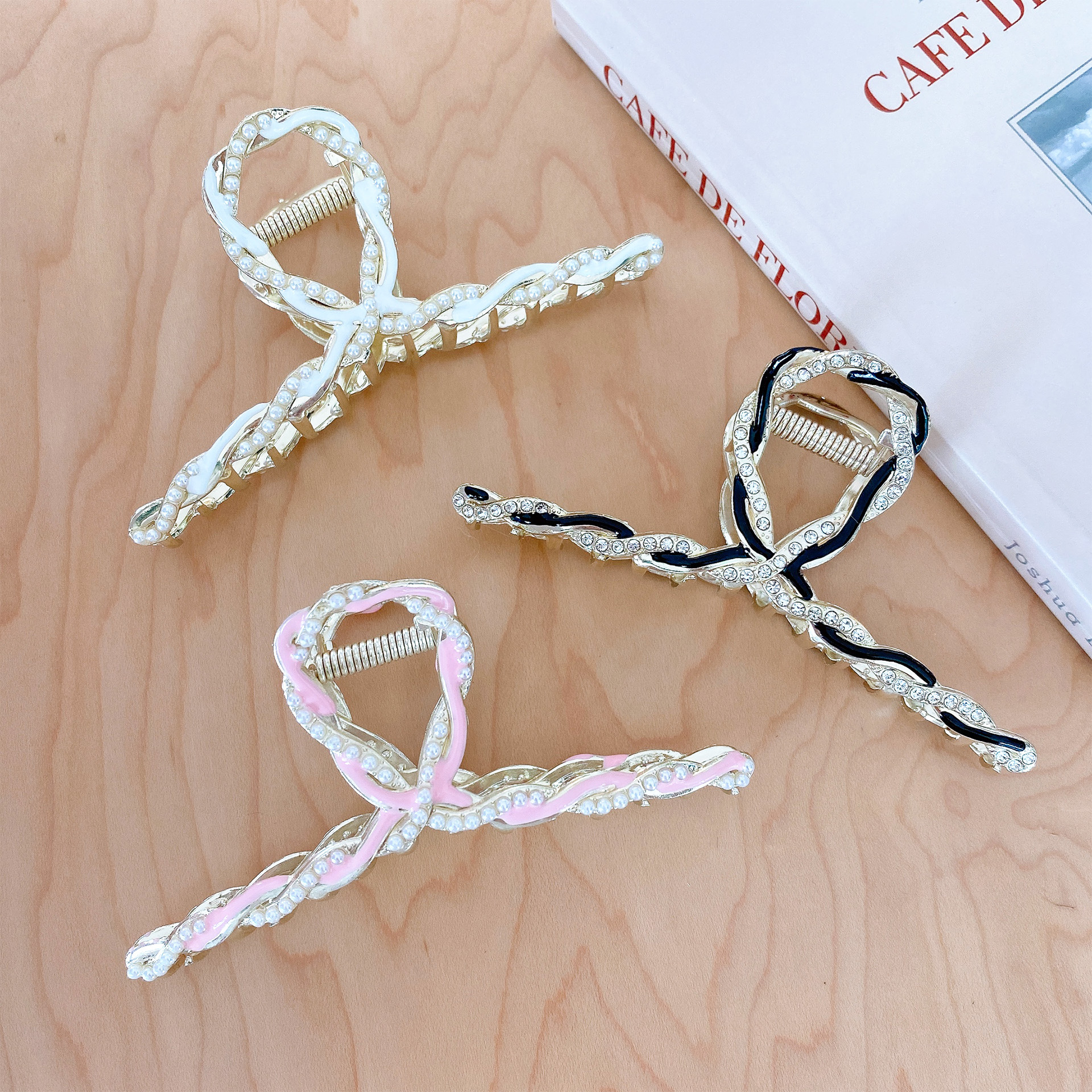 Korean-Style Pearl Grip Women's Summer 2022 New Hairpin Back Head Large Elegant Hair Pin Shark Clip