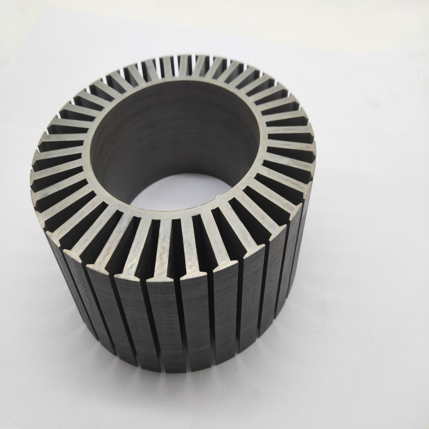 电动三轮车无刷电机定转子打样电动车电机铁芯打样电动车铁芯