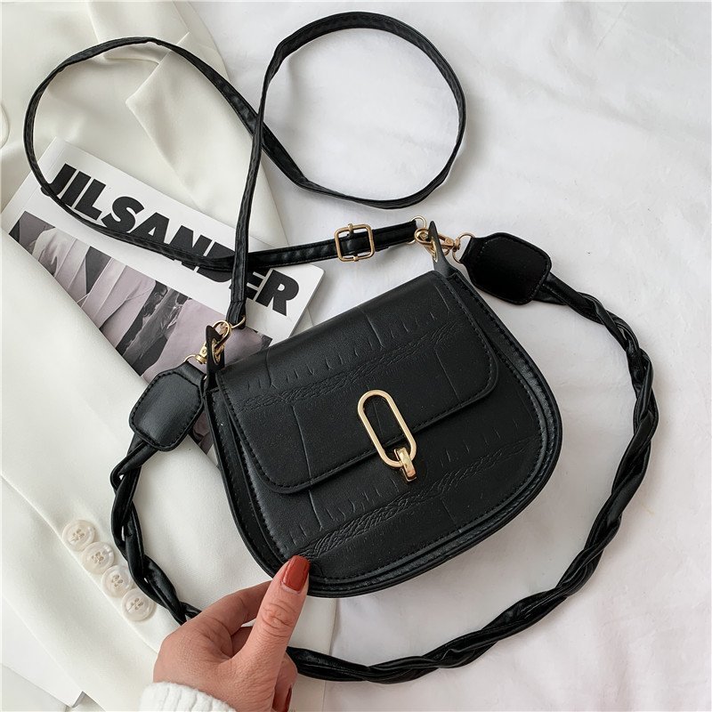 Small Bag Women's Bag 2021 Spring New Korean Fashion Shoulder Messenger Bag Simple Ins Saddle Bag