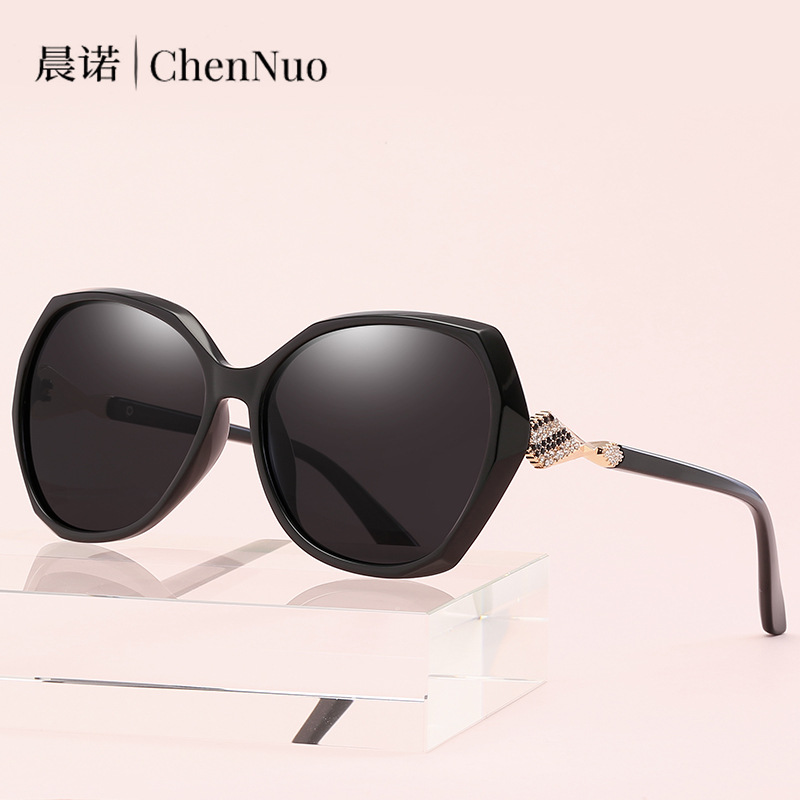 6109新款偏光太阳镜女士欧美时尚镶钻108颗优雅墨镜大框眼镜