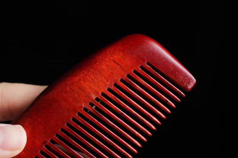 血檀木梳 檀木红木木质按摩梳 素面红木梳