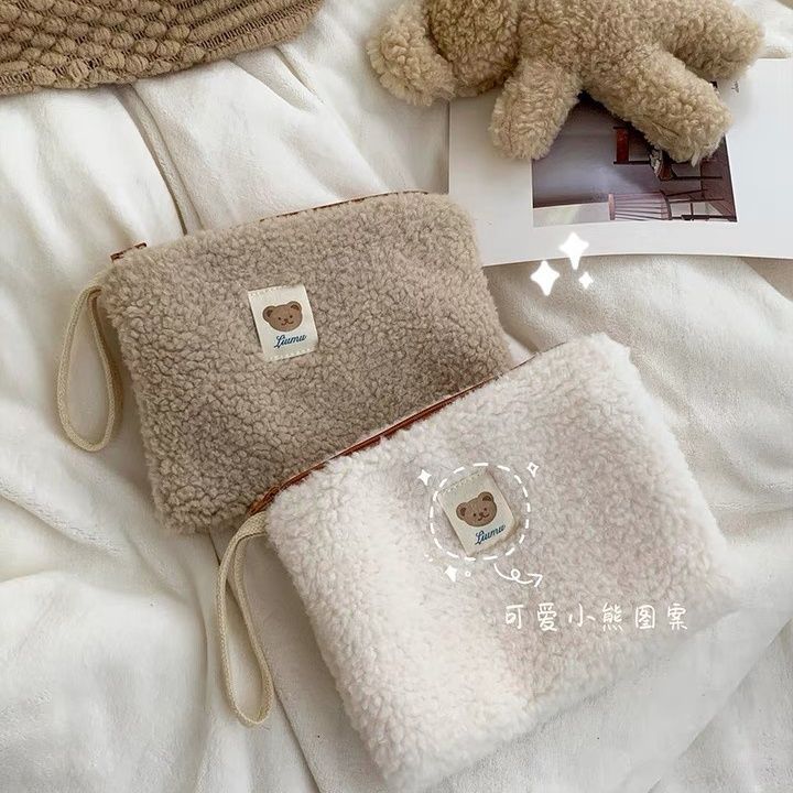 INS Style Portable Plush Cosmetic Bag Large Capacity Online Influencer Cute Bear Icon Travel Cosmetics Storage Bag for Women