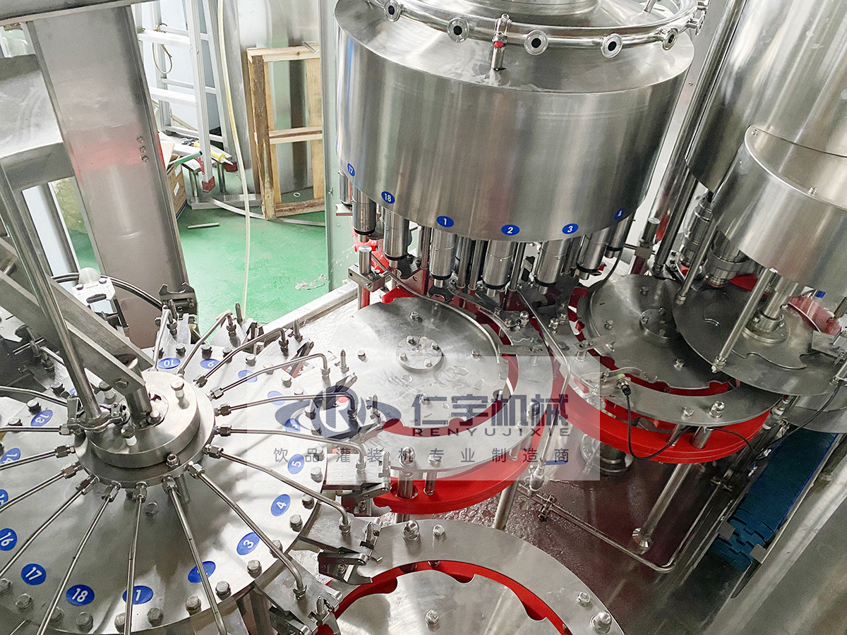 推荐果汁饮料灌装机pet瓶乳酸菌饮料生产线三合一灌装机(中国 江苏