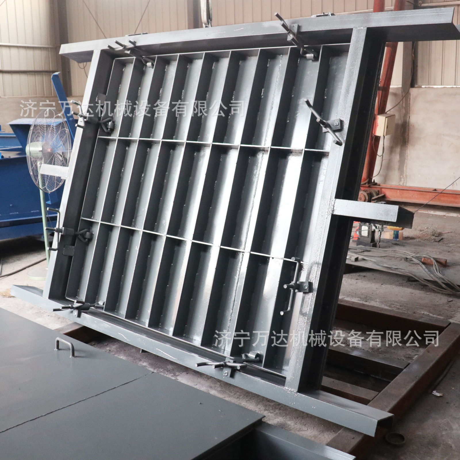 生产煤矿用防水密闭门 矿用防火密闭门 两用栅栏门抗冲击波密闭门