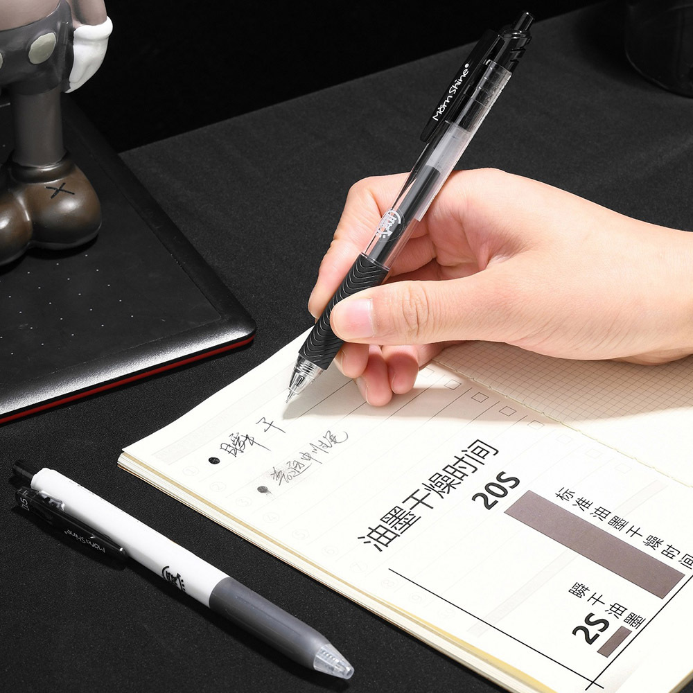 商品描述特点顺滑签字办公顺干笔优点不积墨秒干笔