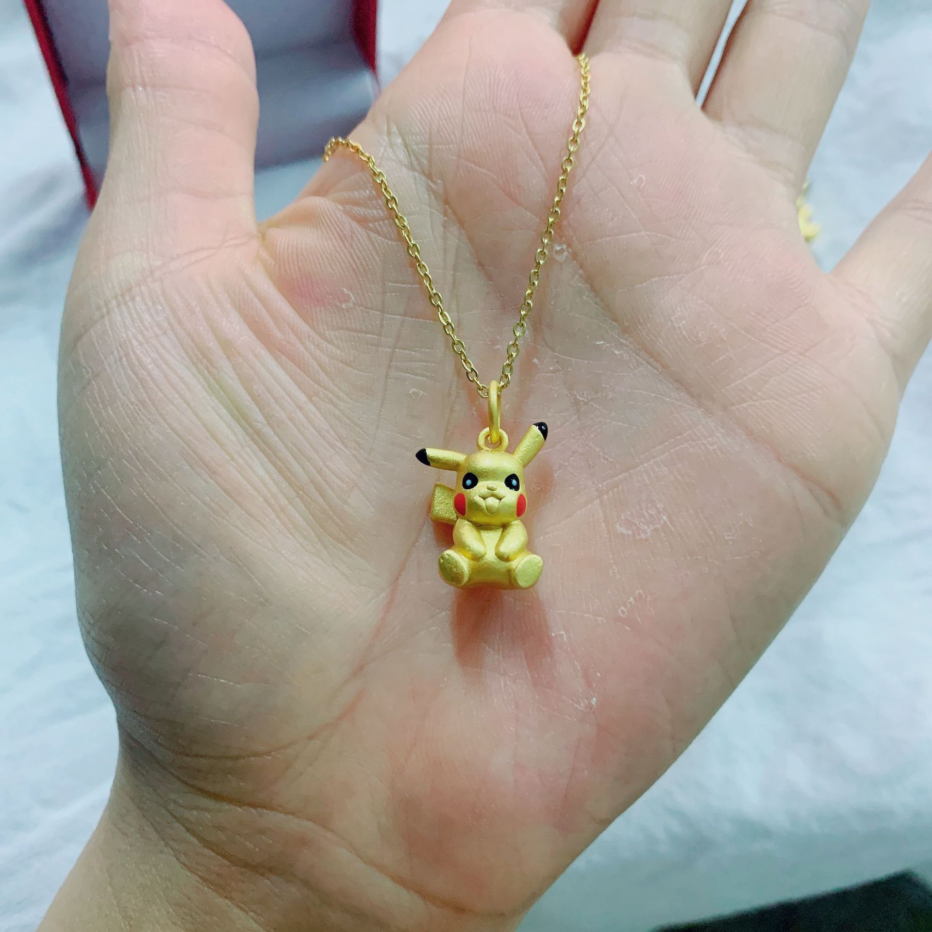 18k黄金色皮卡丘项链 女宝可梦可爱精灵镀金吊坠挂坠锁骨链个性潮