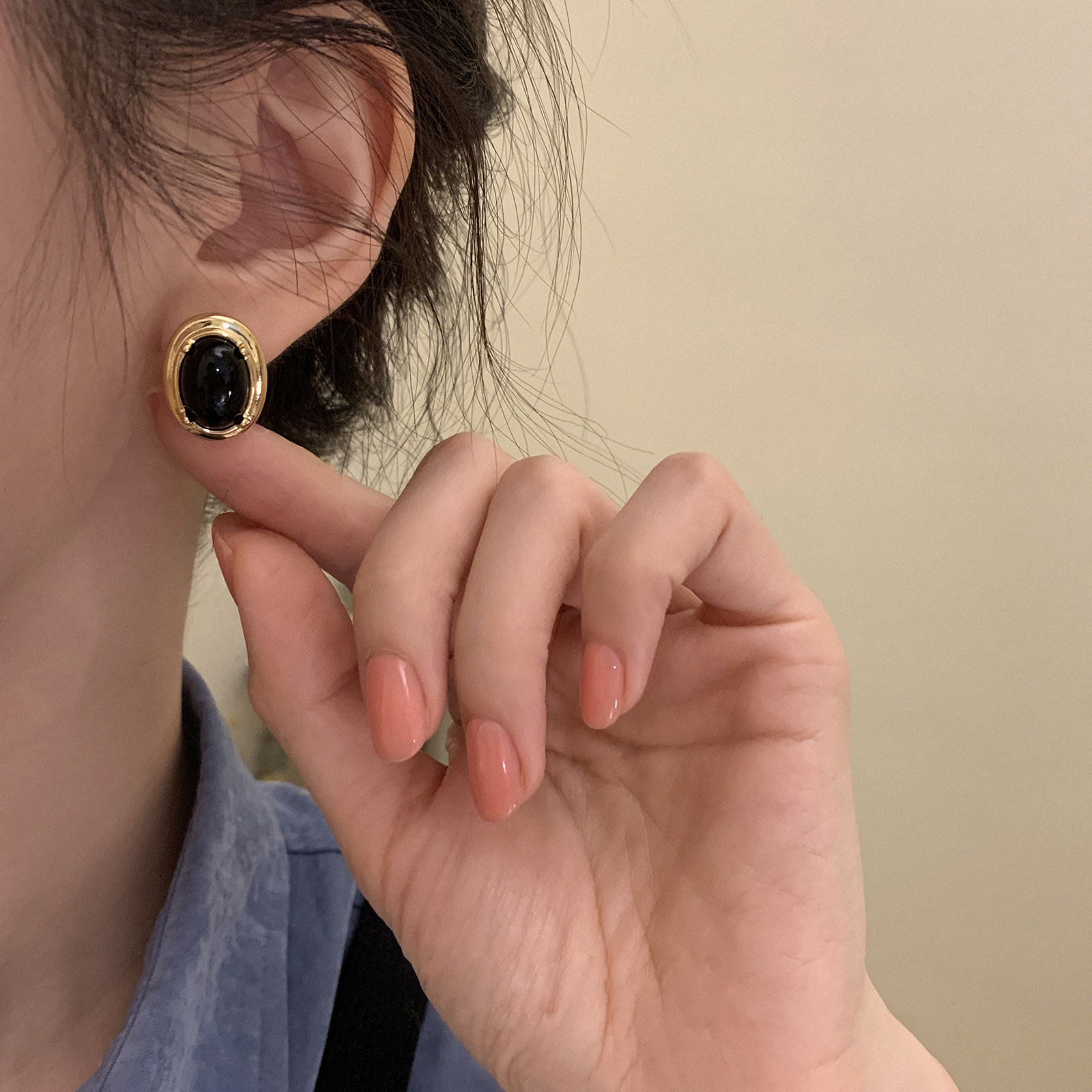 复古感黑白宝石椭圆耳钉 2023年新款潮小众设计耳环ins风耳饰