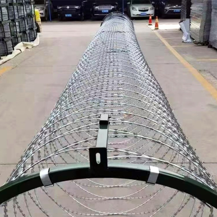 生产刀片刺绳,防护网,热镀锌刀片刺绳,不锈钢刺