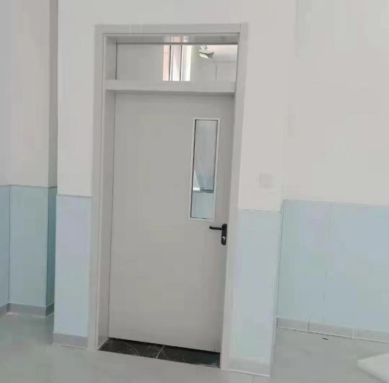 学校撞击新款病房教室门