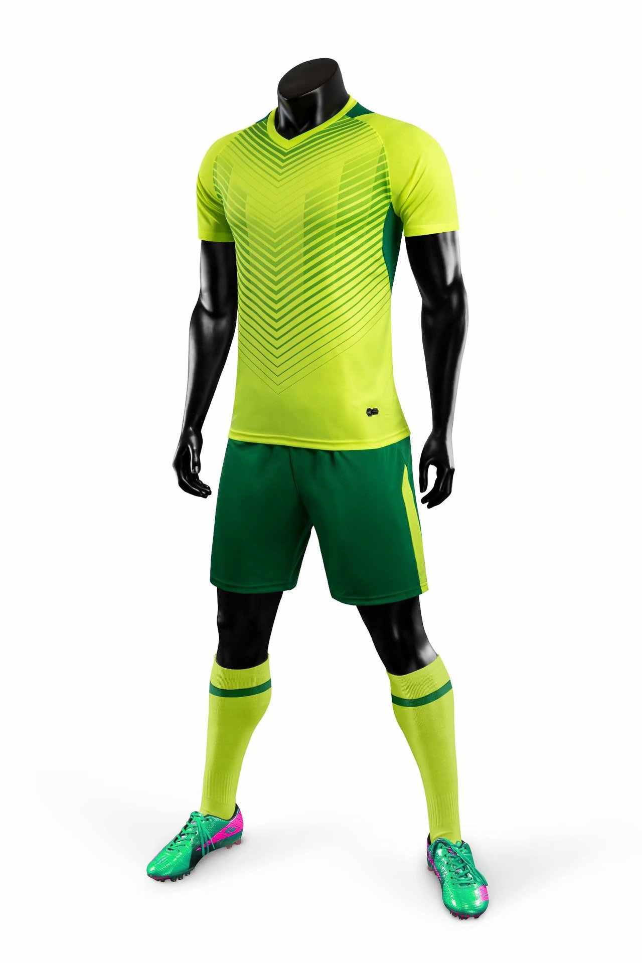 足球服套装男定 制印字成人大码队服运动比赛儿童女短袖足球衣