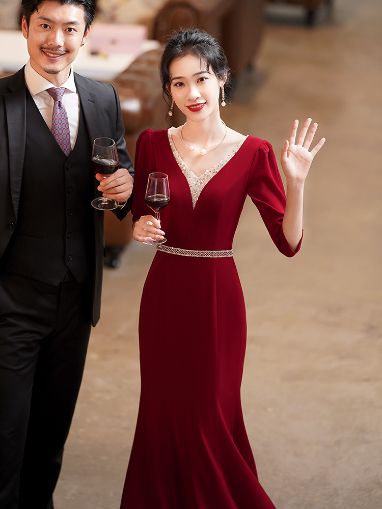 敬酒服新娘2022新款秋冬季v领修身鱼尾长款结婚订婚酒红色礼服女