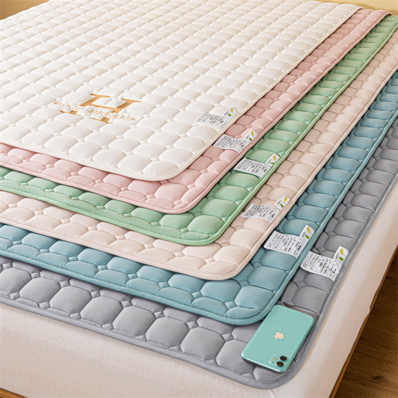 a类大豆纤维棉床护垫四季通用榻榻米软垫子单人双人加大床垫批发