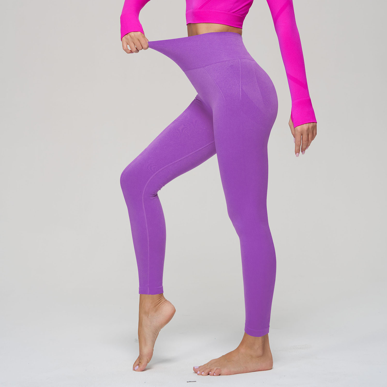 Popular Seamless Tight Smiley Face Yoga Suit Women's High Waist Belly Contracting Peach Hip Trousers Long Sleeve Top Workout Clothes