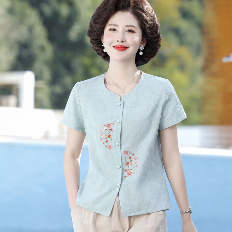 妈妈夏季新款衬衫中老年人女装绣花短袖上衣奶奶装夏装老太太衬衣