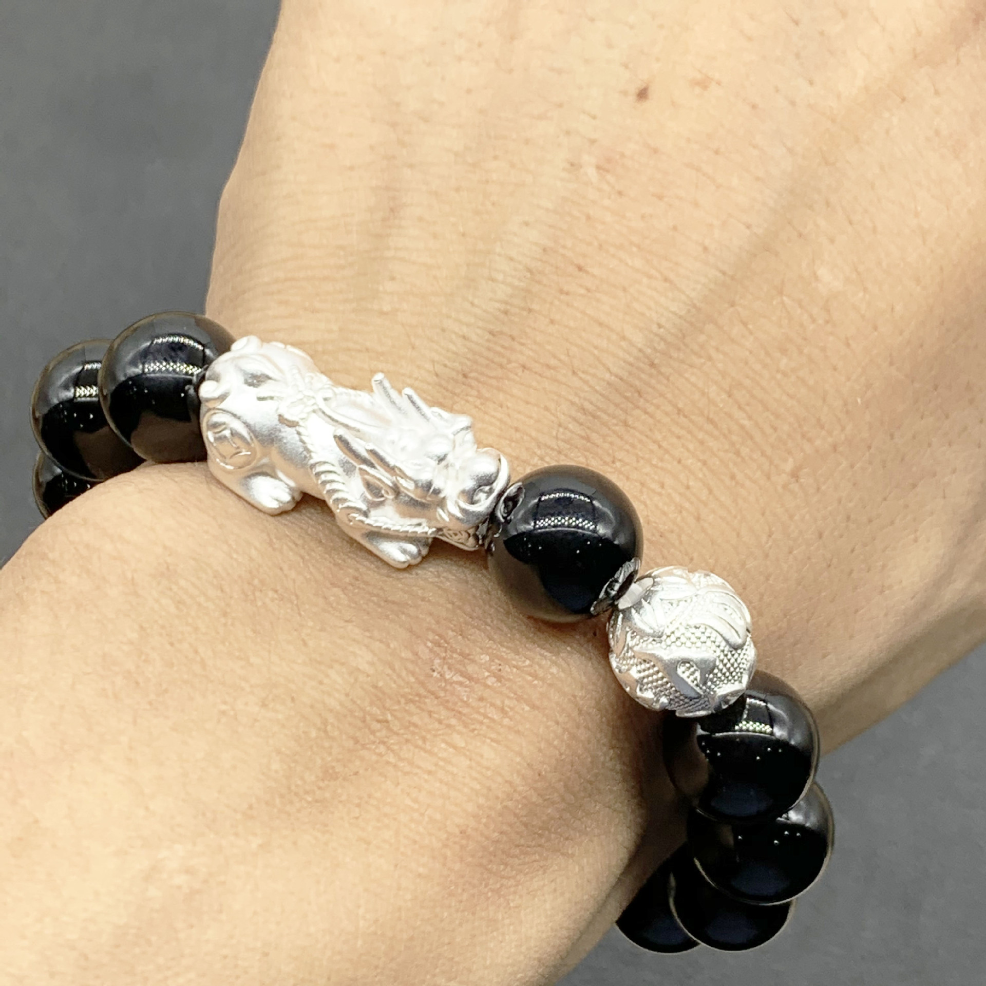 999硬银貔貅 硬足银红黑玛瑙手串 男款手链 父亲节银饰饰品礼物