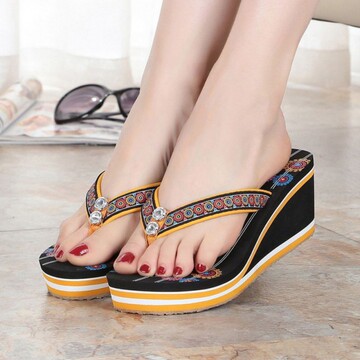 新款拖鞋女夏防滑坡跟厚底越南人字拖鞋外穿沙滩鞋时尚百搭凉鞋