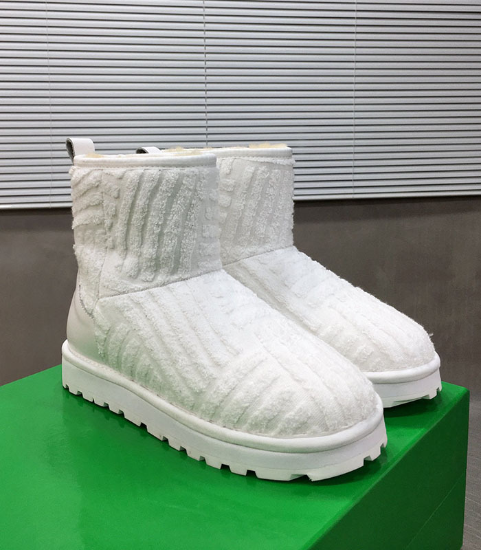 冬天新款雪地靴bv编织真羊毛保东北潮炸街松糕加厚暖和保暖棉鞋女