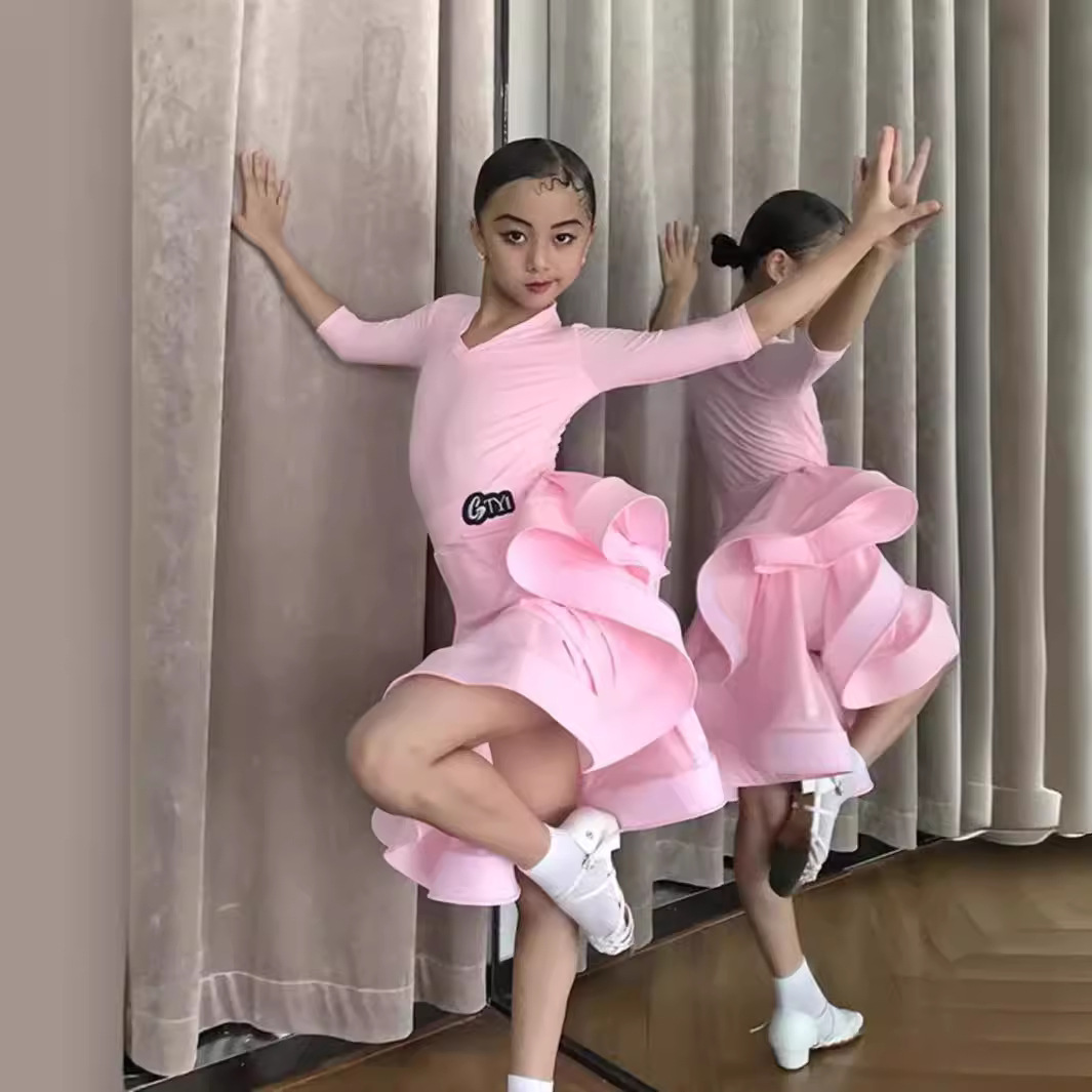 新款演出拉丁 服图片-海量高清新款演出拉丁 服图片大全 - 阿里巴巴