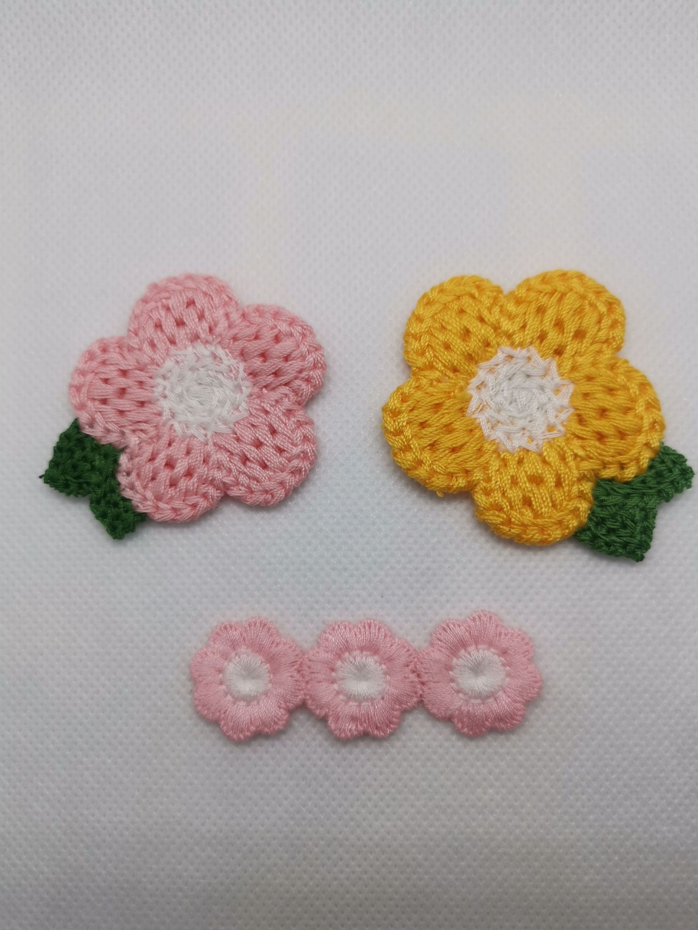 0万pcs7cm手钩花朵编织毛线花 diy鞋帽服饰品配件 儿童头饰发带饰品配