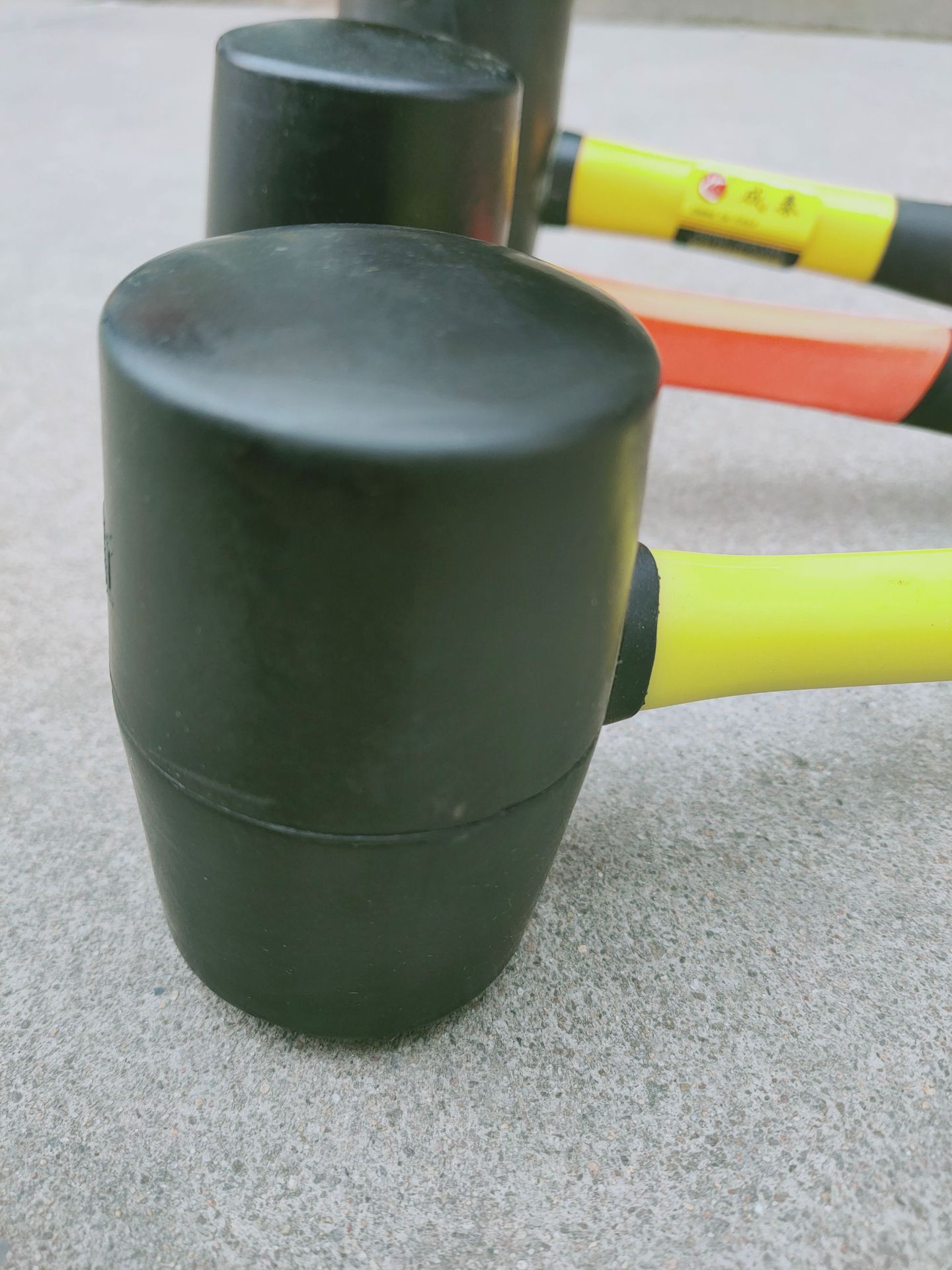 成泰牌安装锤 纤维双色包塑柄胶皮锤 贴地砖胶锤 橡皮锤 橡胶锤子-阿