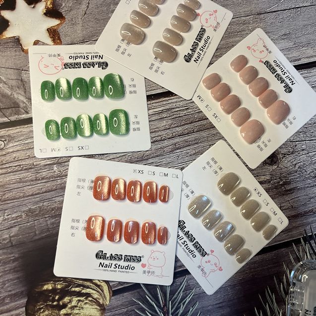 handmade cat‘s eye crystal wear nail flash ice transparent white nail stickers solid color bean nail short round fake nails