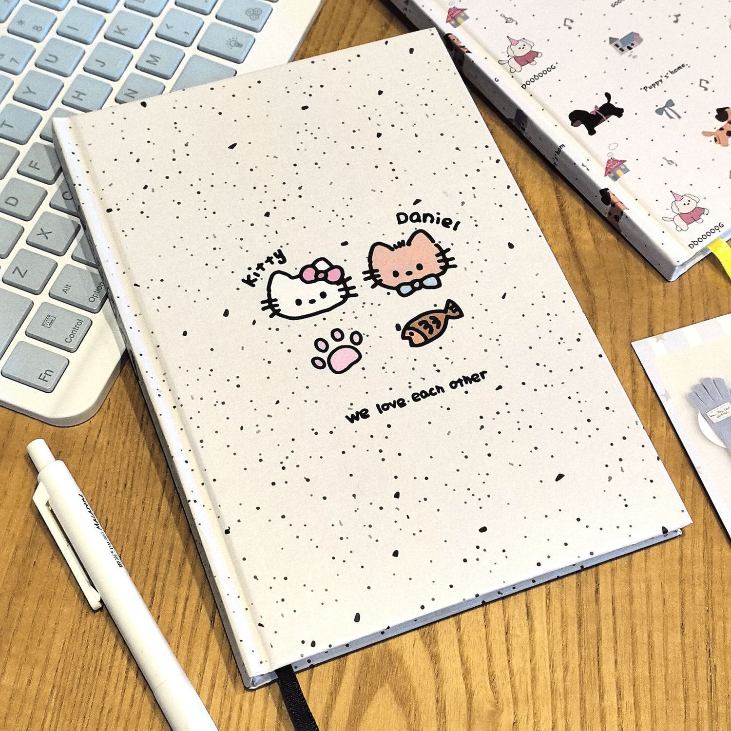 ins风泼墨kt猫可爱高颜值笔记本简约硬壳学生彩页日记本记事本子