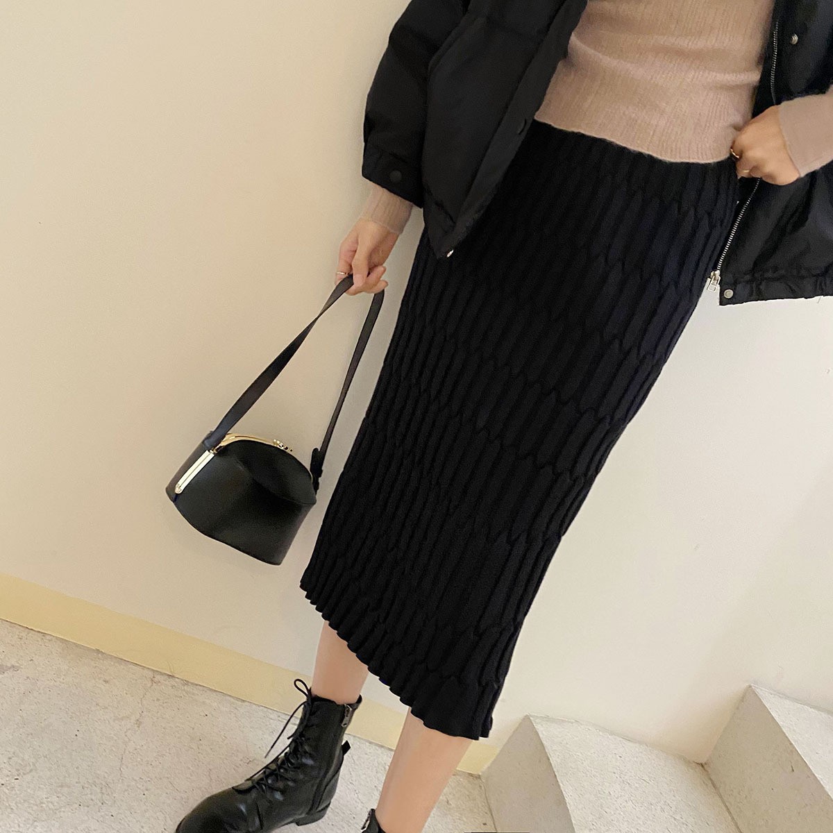 2023 Autumn and Winter New Charming Knitted Female Skirts Solid Color Niche Straight Hip Skirt Design High Waist One Step