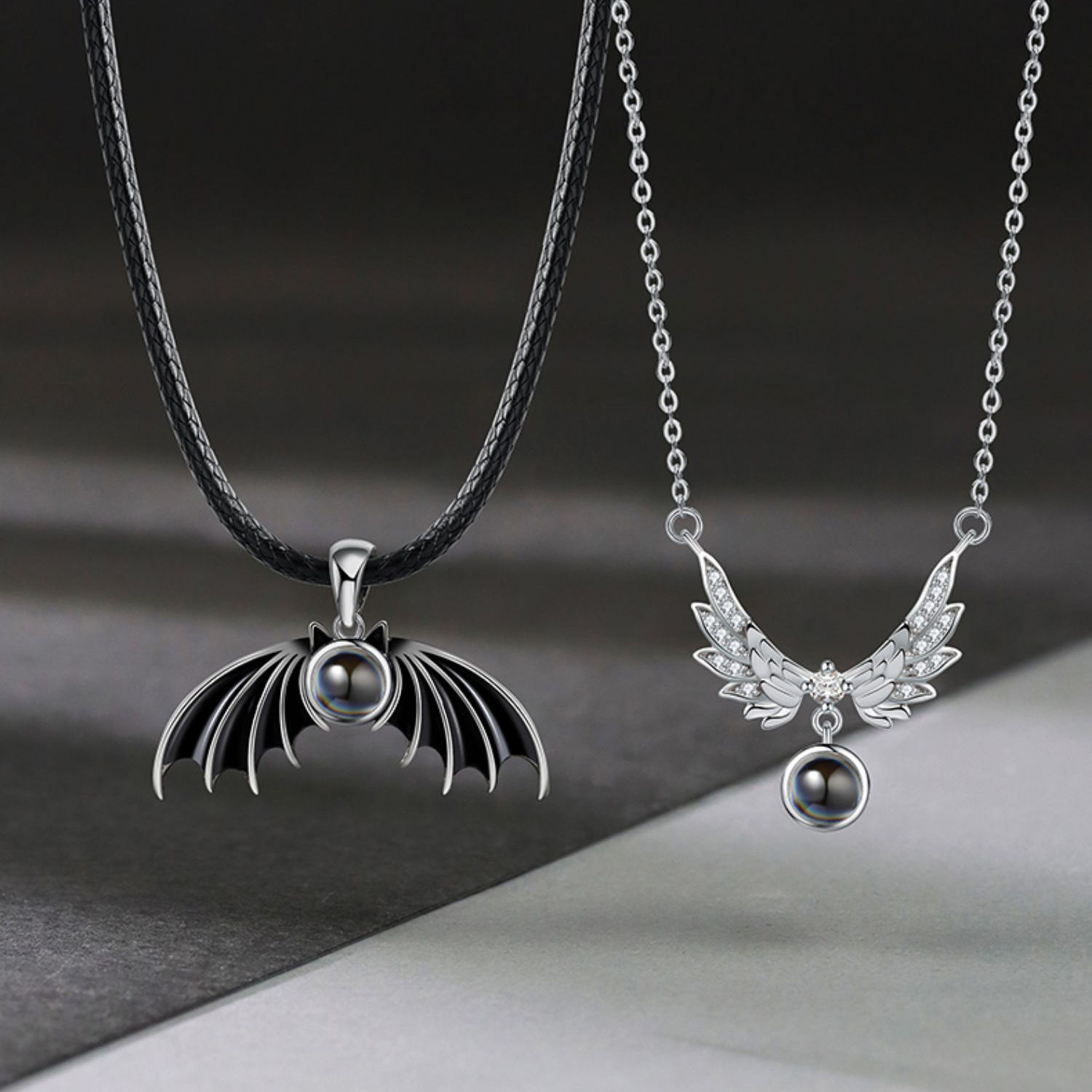 天使恶魔投影项链一对情侣款翅膀暗黑投影定 制名字照片送男朋友