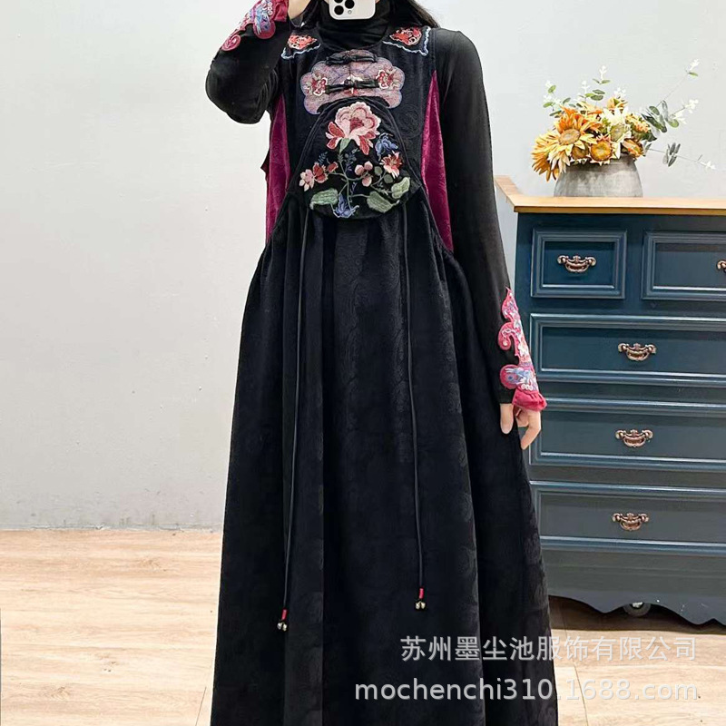 2022秋季大码女装棉麻提花料重工刺绣民族风女式盘扣无袖连衣裙